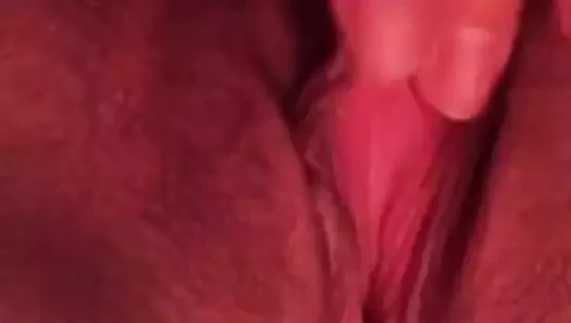 İyi sürtük kendini parmaklıyor