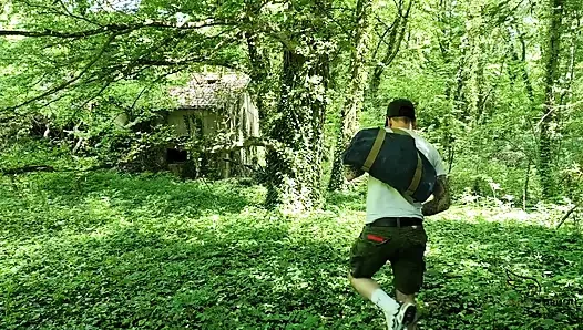 Nils ormanda meyve suyu sikişi için Tex'e katılıyor