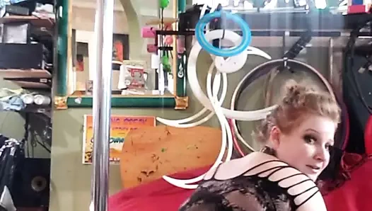 Küçük bir havuz dansı