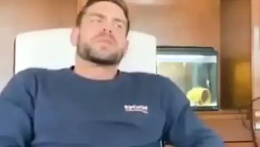 Ateşli dövmeli adam jo 1