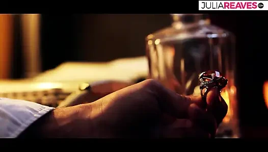 Azgın kız orgazm olana kadar yalanıyor