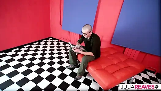 Büyük amcıklı şişman yaşlı nine sert sikiliyor ve sakso çekiyor