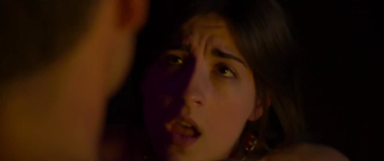 Derinden ısıran Andy Stone ve Ena Sweet