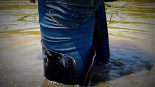 Seksi çamurlu uzun çizmeler!!