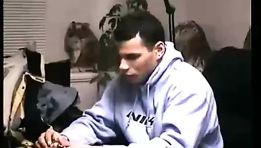 Çifte fışkırtmalı amatör hetero oğlan dino