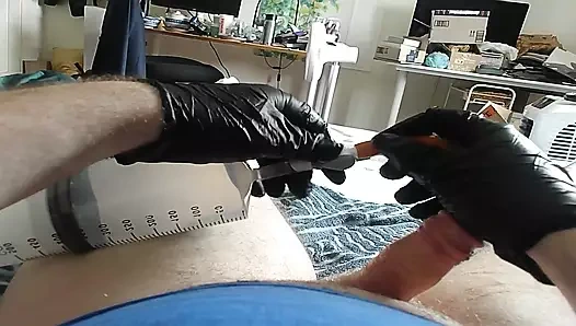 Sonda sokma, idrar torbası doldurma ve taşak işkencesi