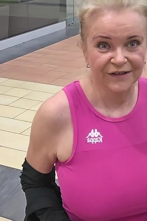 Soyunma odasında terli eğitim ve gizli parmaklama