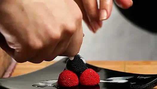 Yemeğe boşalma boşalması