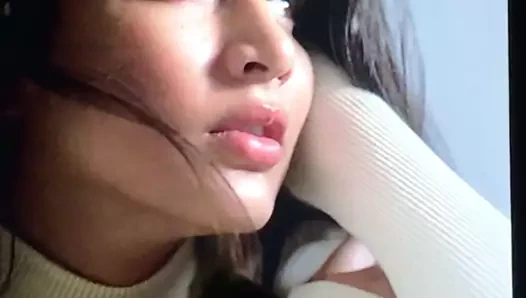 Cum haraç için lavanya tripathi