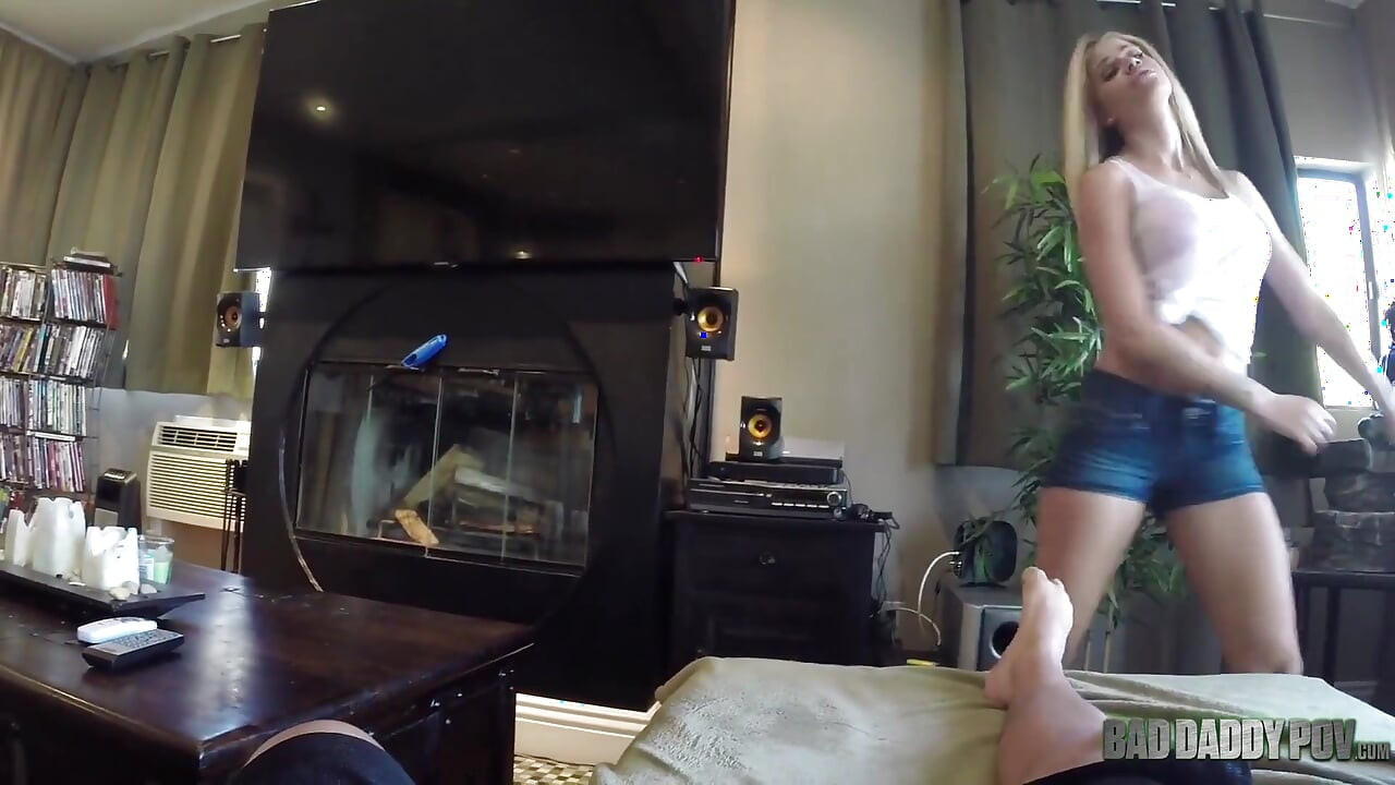 Jessa Rhodes 4, yaramaz üvey baba ve edepsiz büyük memeli bebek üvey kızı
