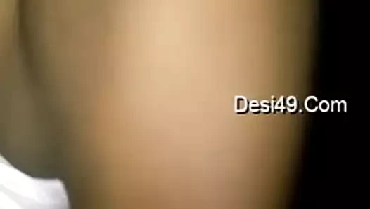 Desi yenge sutyen külot handjob