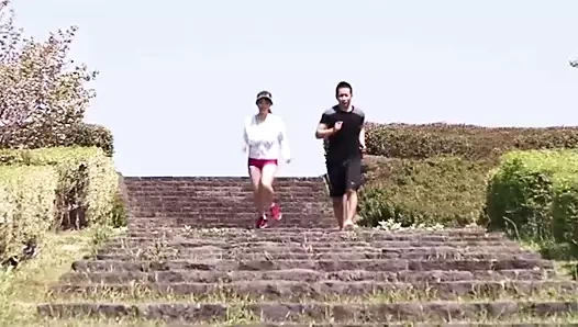 busty Asya çalıştırmak