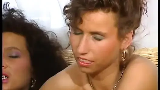 Ufacık konuşma (1990)