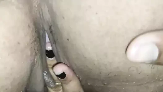 Bana yardım etmeye gel. amımı yıka, böylece daha sonra emebilirim