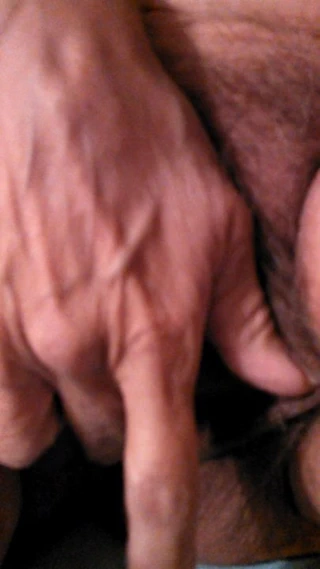 parmak benim eski kıllı KEDİ