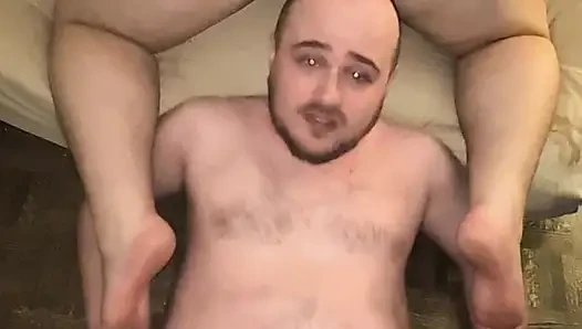 Aldatan evli kadın, aldatan kadının rol oyununu temizlemesi için eve döl getirdi