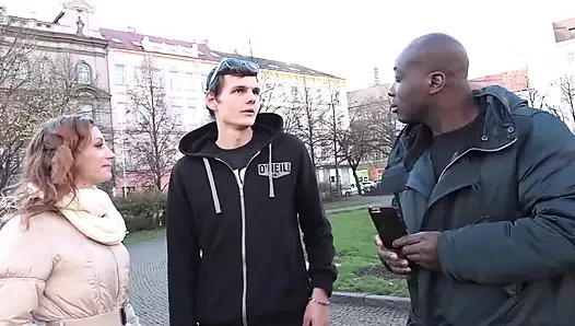 Karım ilk kez siyah yarakla sikişiyor