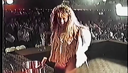 yarışmacı margie ile California bikini yarışması