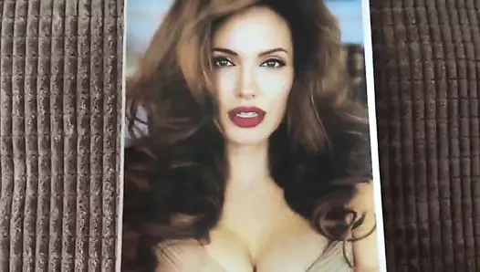 Angelina jolie'nin anısına