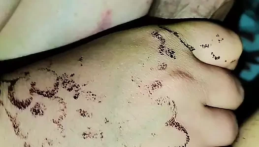 Ateşli yengem yarağımı emiyor