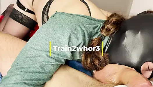 Nr.13 gırtlağına kadar alma eğitimi, götümü izle. Kocamın yarağını emmeyi seviyorum.