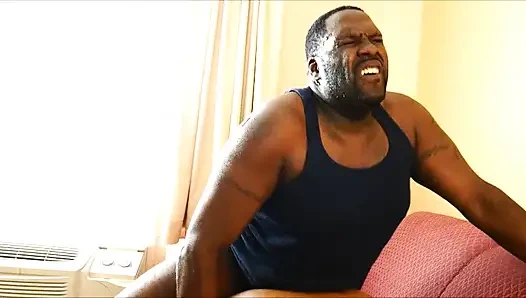 Knock Knock the Champ burada