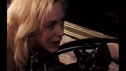 Kaitlyn ashley elinden gelenin en iyisini yapıyor