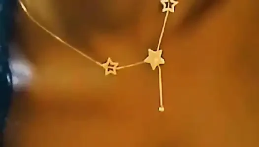 Güzel götlü kız