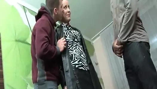 Aldatılan arşiv - yeni evli çiftin ilk üçlü