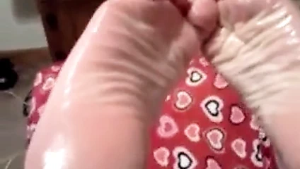 seksi ayaklar yağlanmış