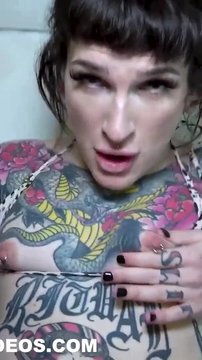 KAMERANıN ÖNÜNDE ILK GÖT SIKIŞI LUNA-SNOW YENI GELEN TRANSGENDER ÇıPLAK SIKILIYOR | Klip 1