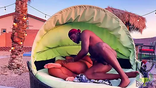 Havuz kenarında ft. shanice luv
