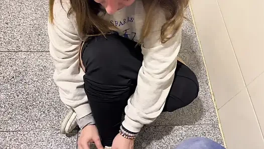 Ona güzel bir sakso çektikten sonra götümü kırdılar