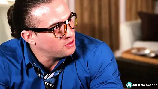 Doğal bir sütyen düşkünu ile kör randevu