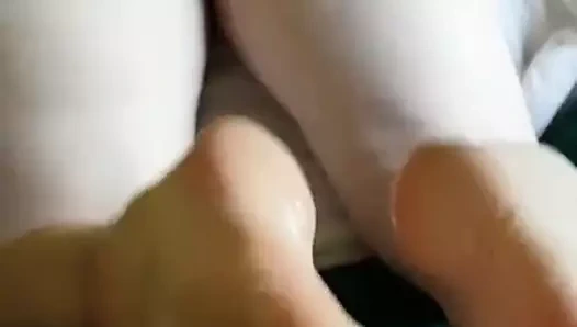 Footjob ile cumshot üzerinde ona tabanlar seyretme ona bbw göt