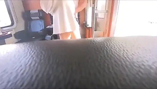 Bir Trende Sikişirken Yakalandı. Omg - Halka açık Tren