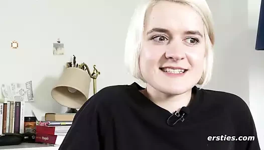 Amatör bebek luisa yoğun oyuncak orgazm - ersties