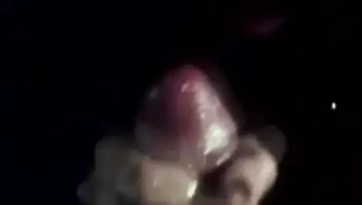 Retro film pornosunun tadını çıkarıyor