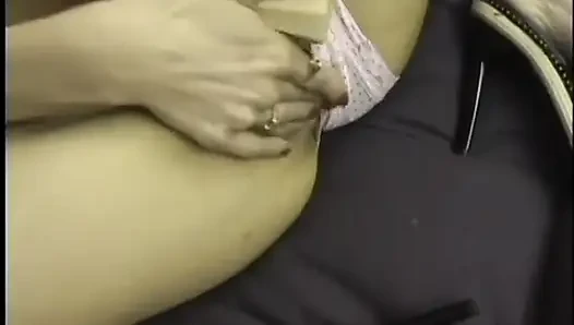 Bekarlığa yemini Layla Rivera genç amını ıslatmak için büyük bir dildo alıyor