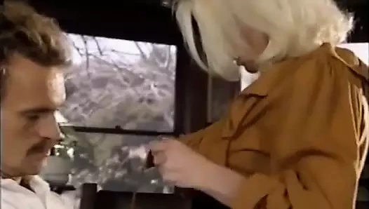 İngiliz retro porno taylor wane hardcore bir horoz alır!