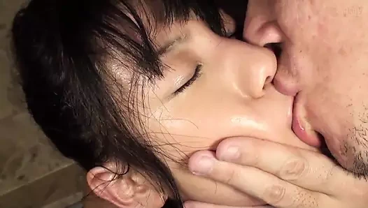 Eğer yüksek sesle çığlık atarsan, üvey annen bunu anlar. Mahalle kızları ve akrabası (4 saat) -bölüm4