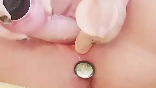 Ev hanımı için ilk kez çift yapay penis ve buttplug