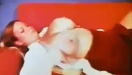 İri, tıknaz sarışın' solo