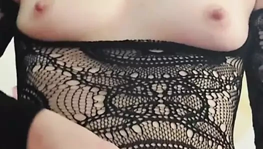 Kız - sarışın - yapay penis - mastürbasyon - parmaklama - inleme - orgazm