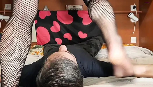 Hey! Yüzüne twerk yapmak istiyorum! 4K!