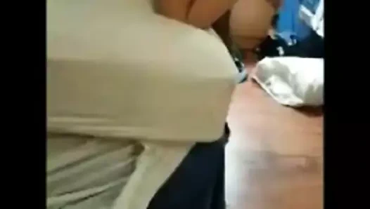 Kelly aldatan sürtük