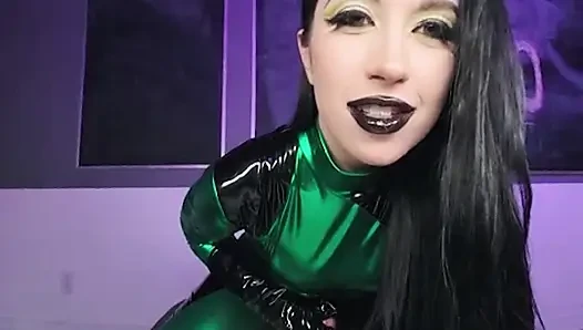 Vrcosplayx eğer önce süpervillain olmak istiyorsan shego olarak Alex Coal'dan edepsiz şeyler öğrenmen gerekiyor bölüm 1