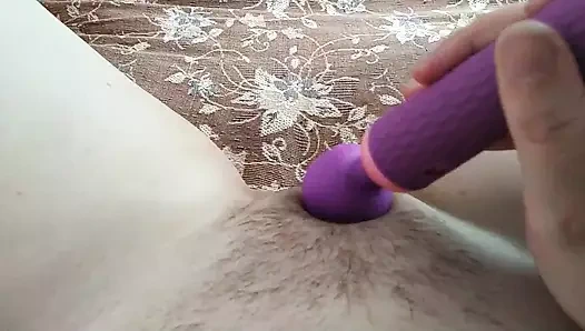 Amatör orta yaşlı seksi kadın tek başına mastürbasyon - gerçek kadın orgazmı 2