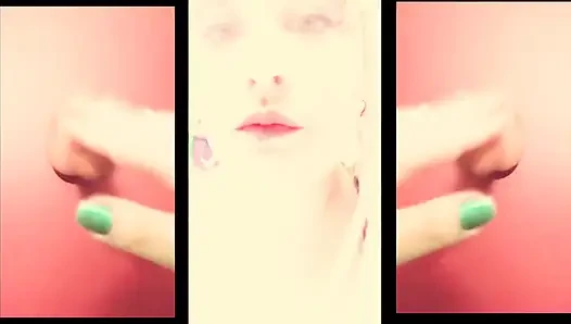 Kız arkadaşın seni pornoya bakarken yakaladı, bu yüzden sana tükürüyor ve sikini tokatlıyor konuşmadan