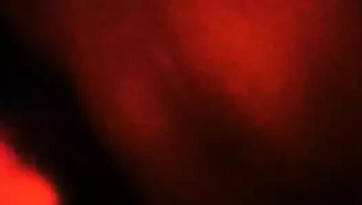 Evli kadın oyuncağını sikiyor